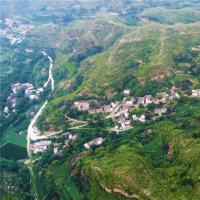 荒山變寶山 山區(qū)成景區(qū)