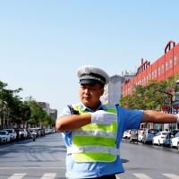 中秋佳節(jié)日 護航平安路